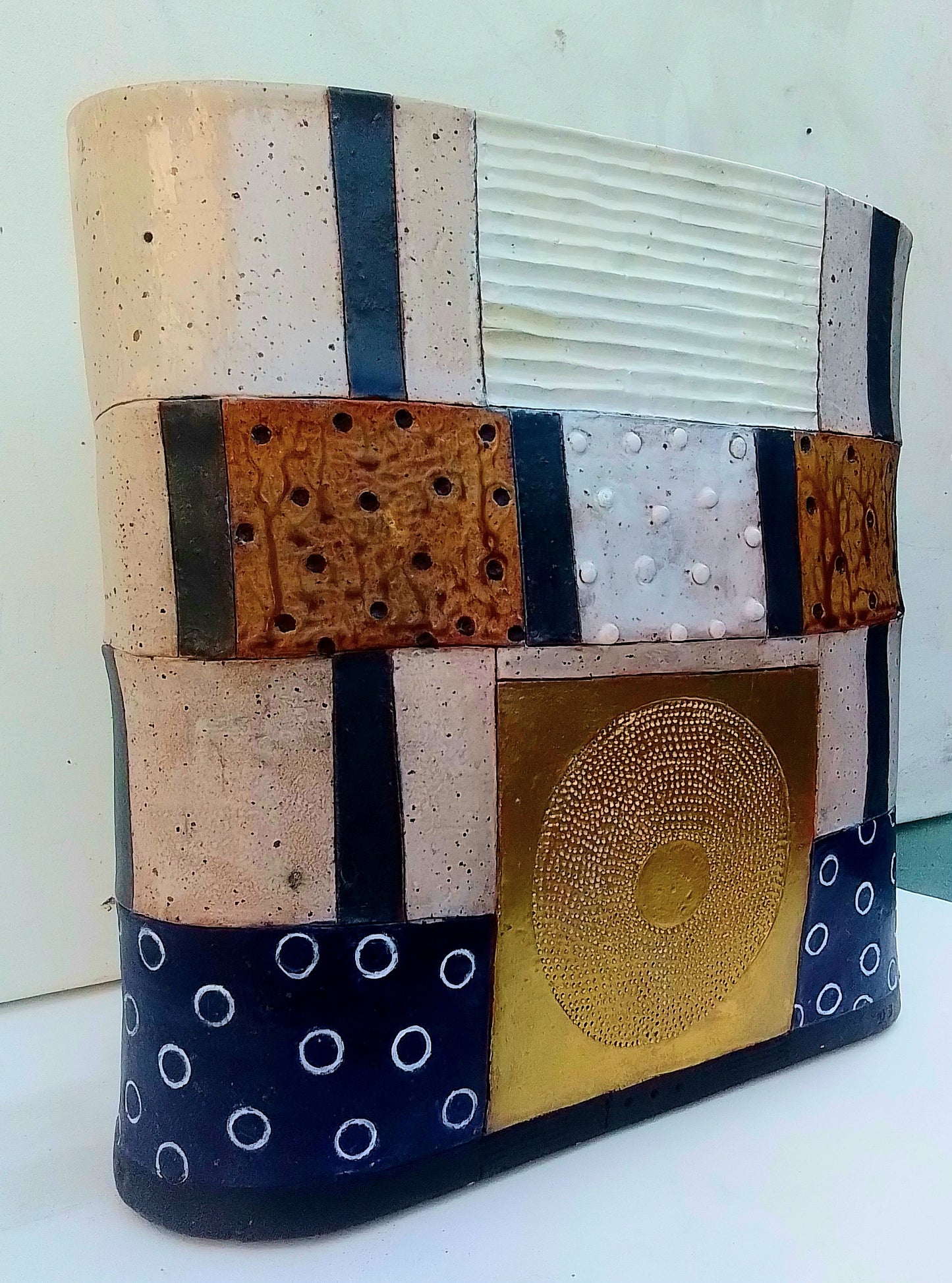 Gold Disk Vessel