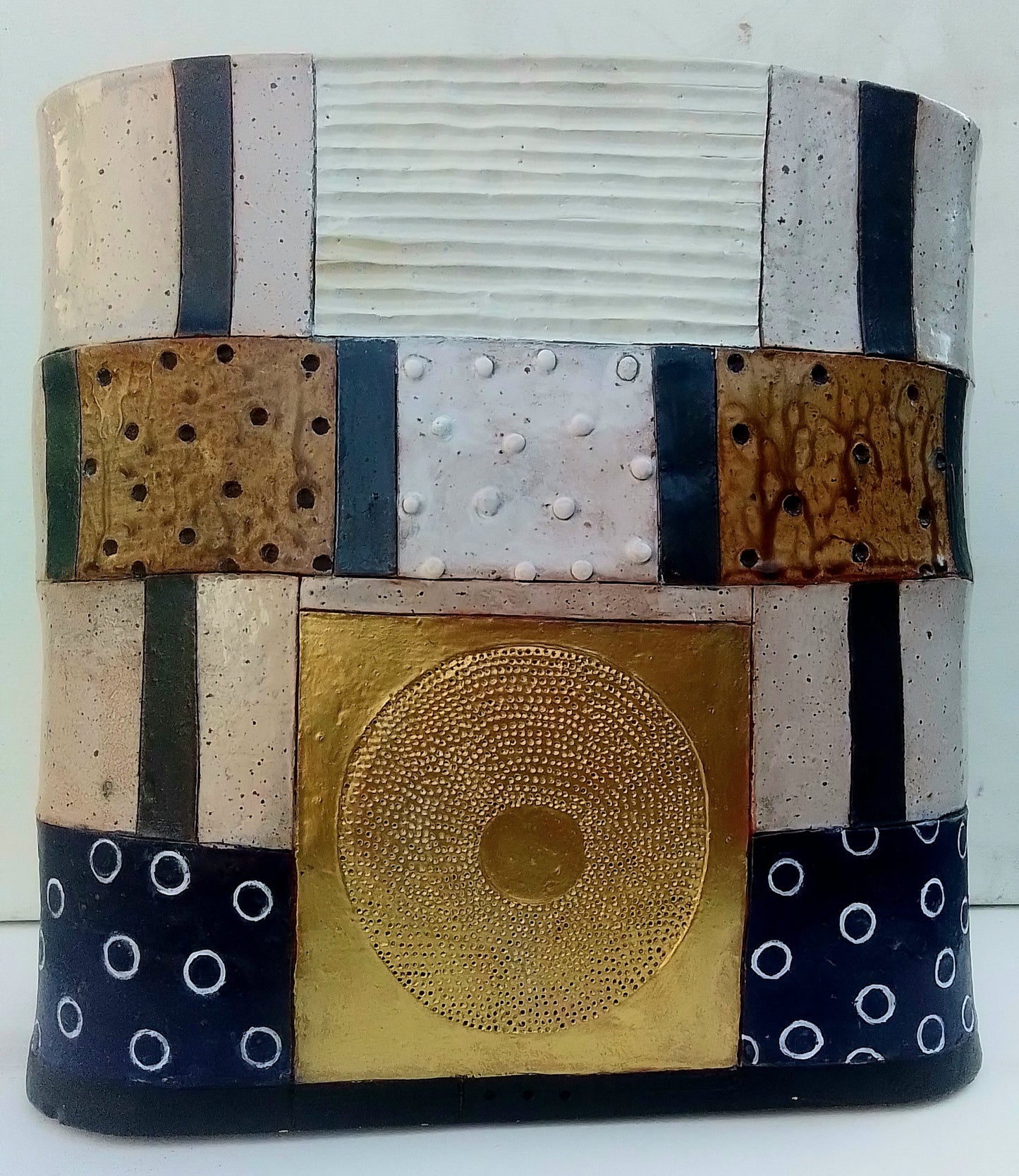 Gold Disk Vessel